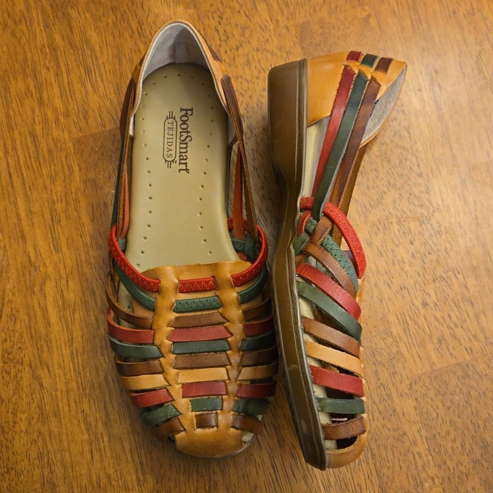 FootSmart Tejidas Sandals